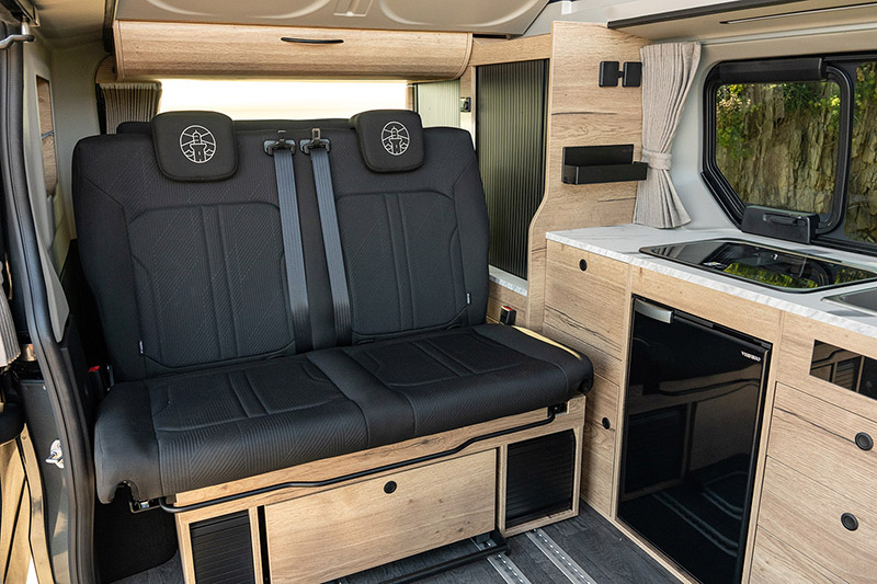 banquette coulissante deux places HorizonVan UP Glenan Concept Cars